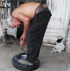 Pic20 Tire Assembly